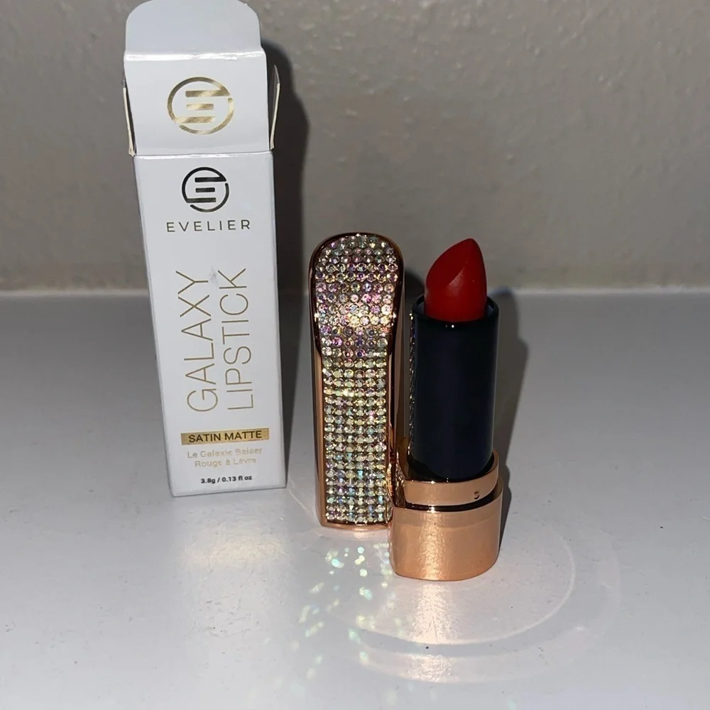 Evelier GALAXY Glamour Red satan matte Lipstick